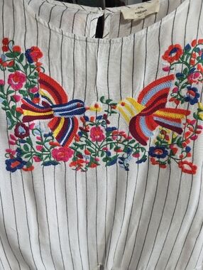 ENTRO EMBROIDERED STRIPED.TOPI